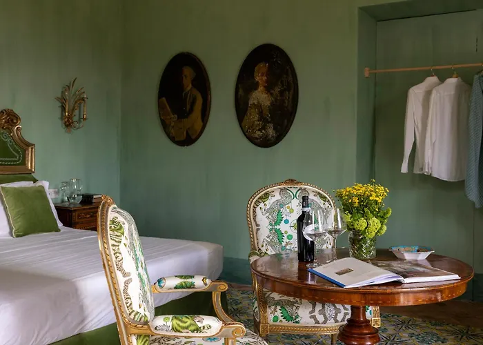 Hotel vicino al College: Villa De Cillis Carafa